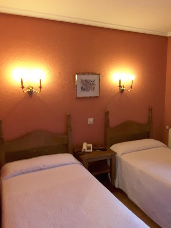 Riodeva Otel Unquera Dış mekan fotoğraf